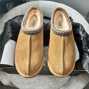 UGG Chestnut Tasman Slippers